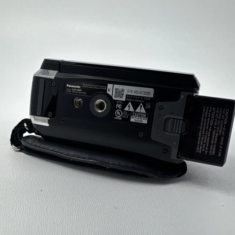 Panasonic SDR-H80P-K Handheld Video Camera w/Battery No Charger - TESTED
